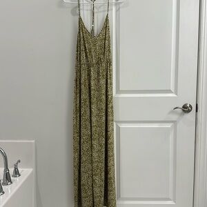 Green and white maxi with adjustable straps
